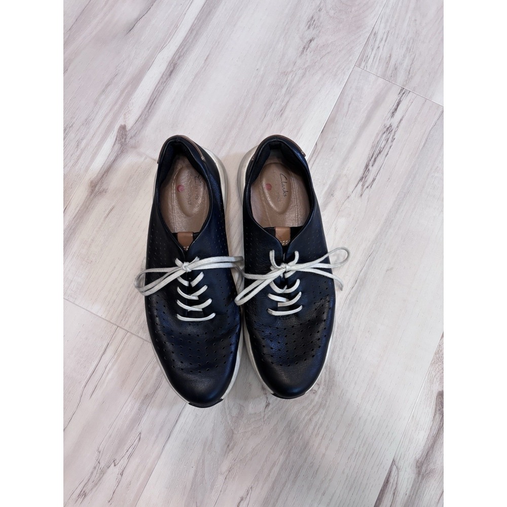 Clarks Un Rio Tie Women's Sneaker Black, Size 8M, leather, comfort, arch support - Picture 6 of 13